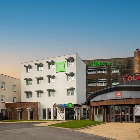 Ibis Styles Pontivy Centre Bretagne Hotel Екстериор снимка